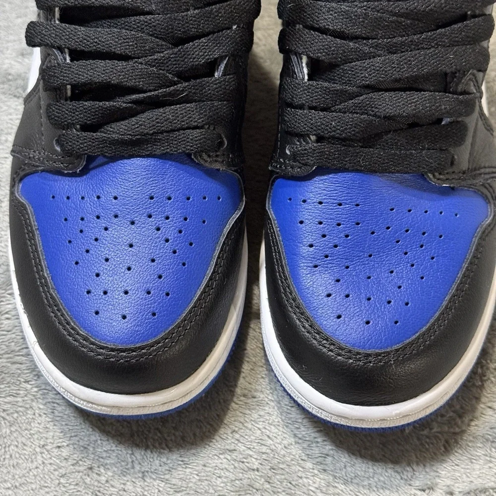 Air Jordan‎ 1 Retro High Royal Toe Size 4.5Y / 6 Womens (575441-041)